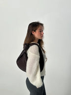 Flätad Knytnäve Konstläder Medium Väska med Handtag för Elegant och Modern Användning